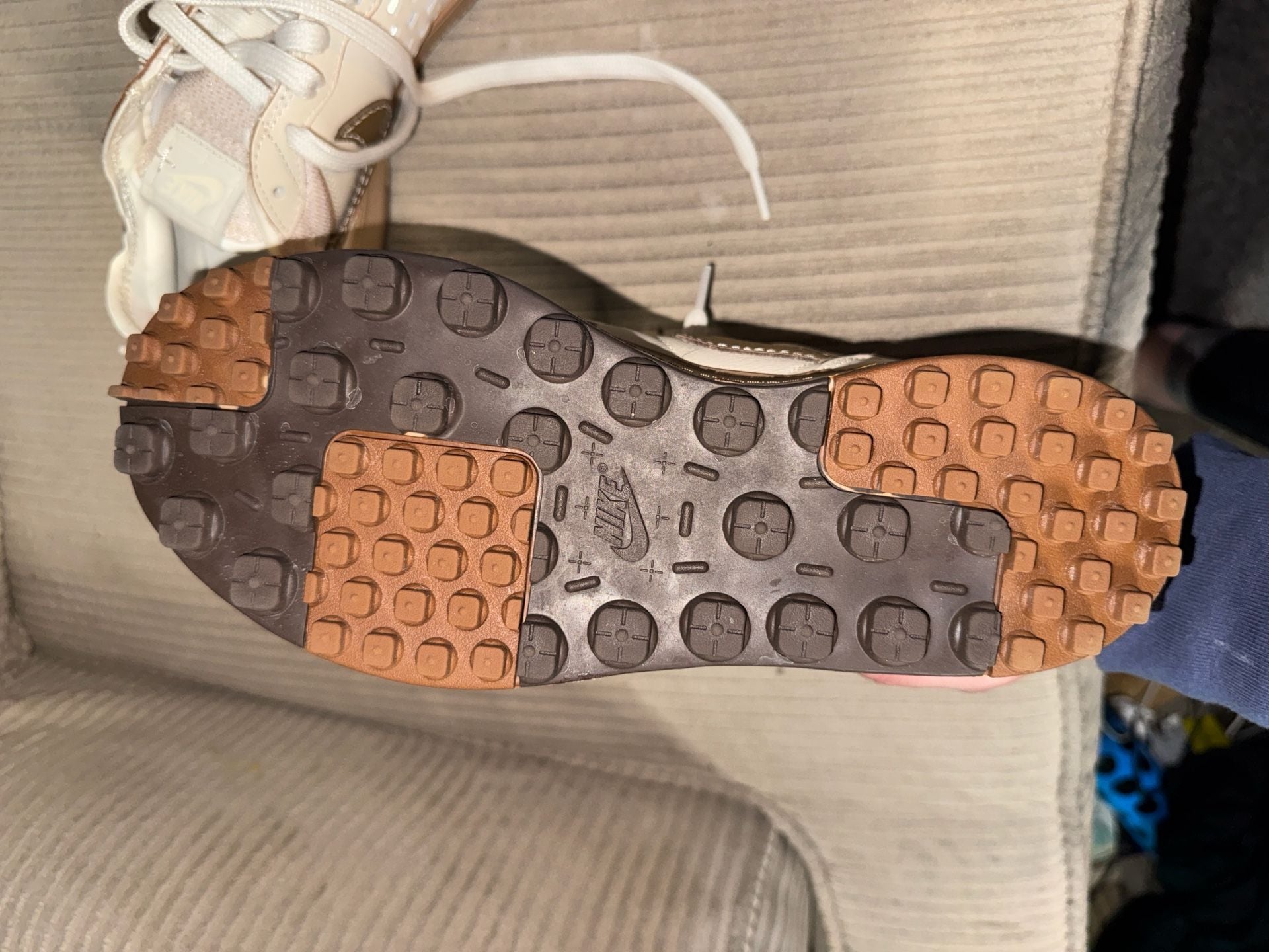 Nike 4