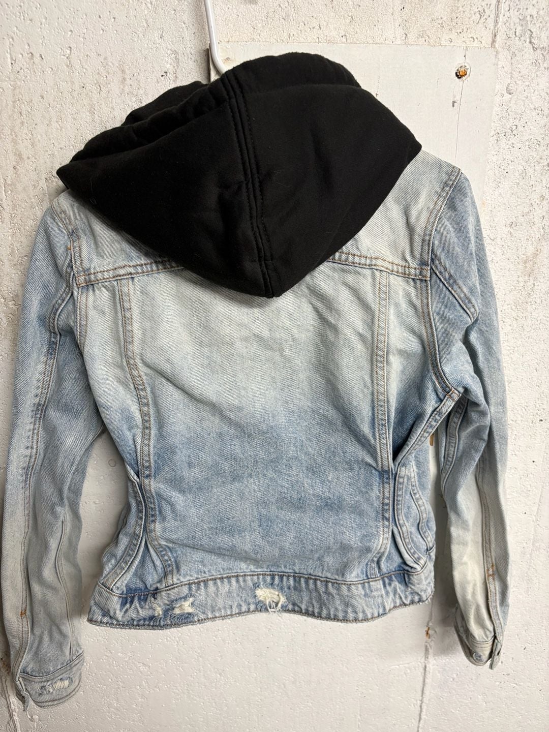 BLANKNYC Casual Encounter Hooded Denim Jacket in Light Wash 7