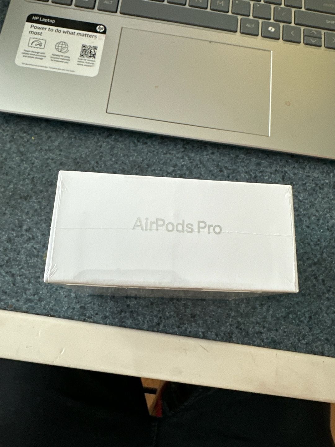 Apple AirPods Pro (2nd Generation) with MagSafe Charging Case (USB-C) 3
