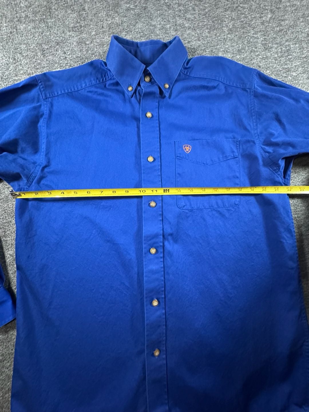 Ariat Men's Solid Twill Long Sleeve Classic Fit Western Shirt in Ultramarine 7