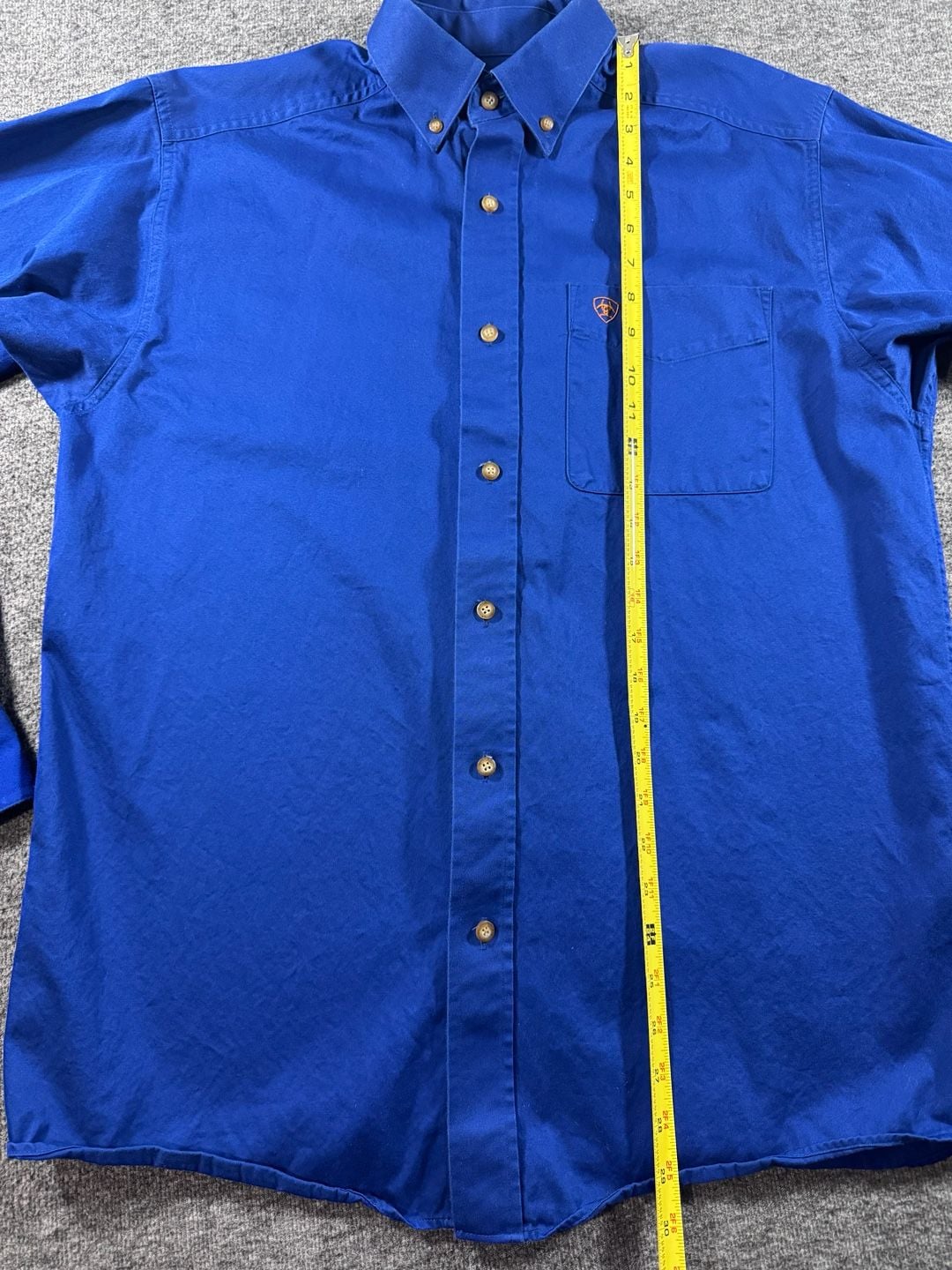Ariat Men's Solid Twill Long Sleeve Classic Fit Western Shirt in Ultramarine 8