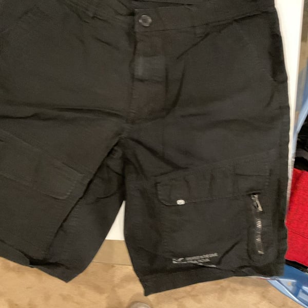 Ecko Unltd. Men's Black Multi-Pocket Cargo Utility Shorts
