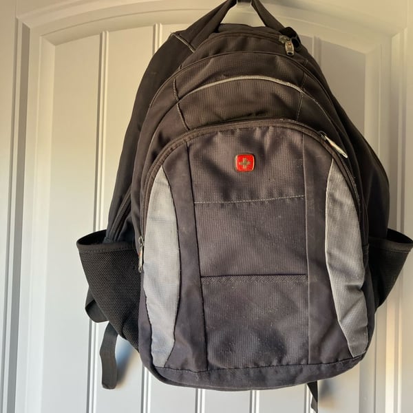 SwissGear Airflow Laptop Backpack Black with Gray Accents
