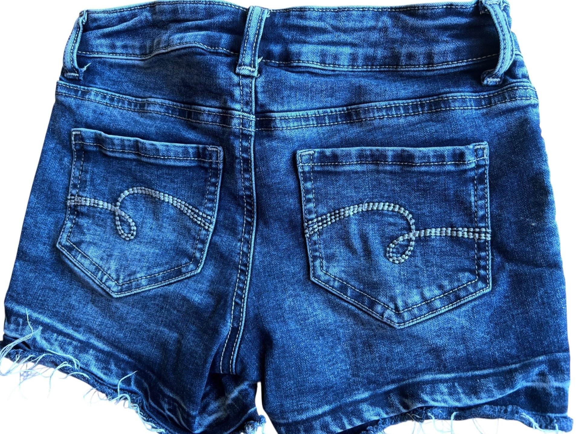 Girls Dark Wash Distressed Cut-Off Denim Jean Shorts  Size 8 LIKE NEW CONDITION 8