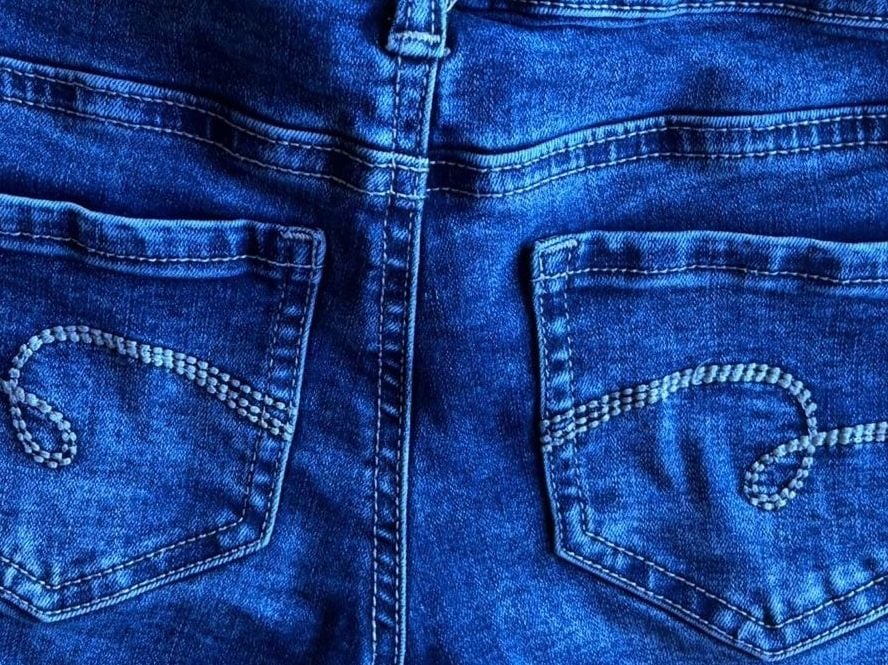 Girls Dark Wash Distressed Cut-Off Denim Jean Shorts  Size 8 LIKE NEW CONDITION 10