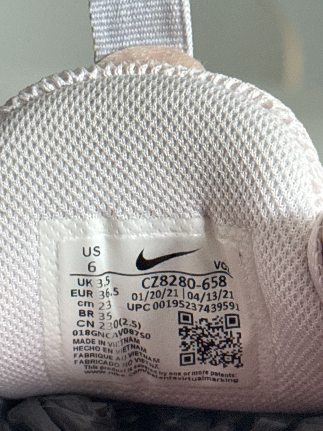 Product thumbnail 6