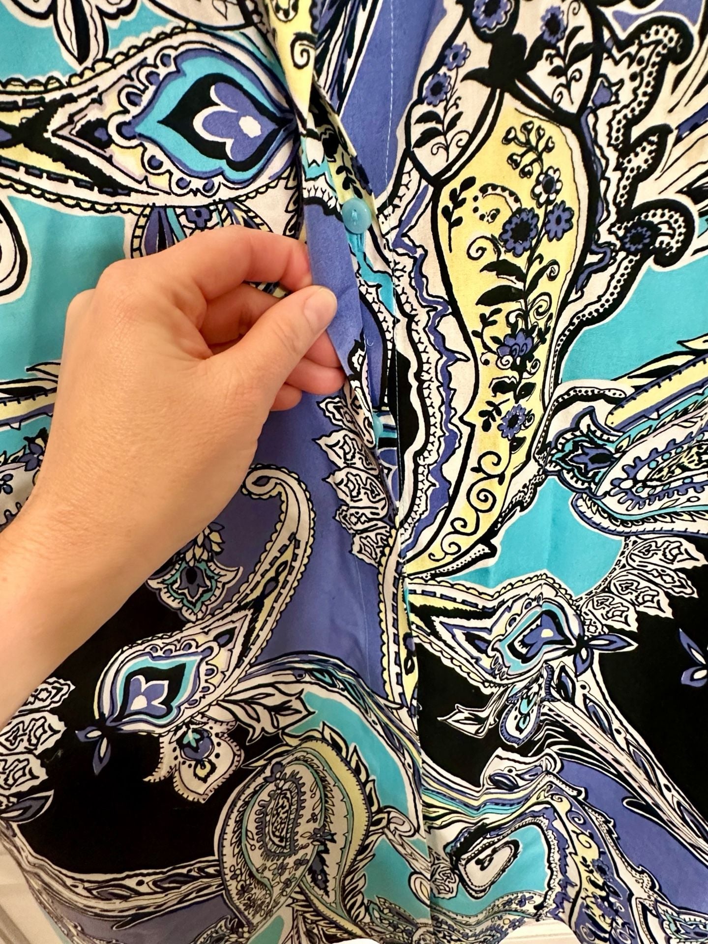 Chico’s Cotton Blue Paisley Tunic Small Coastal Resort Boho Blue Black No Iron Size 0 5