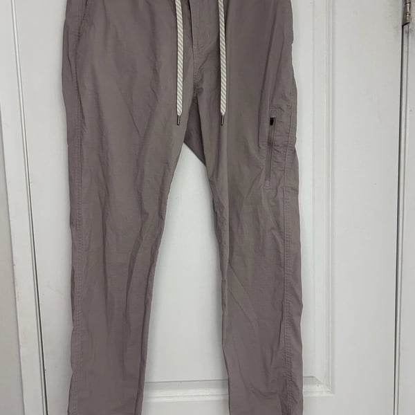 Vuori Women's Ripstop Pant in Mauve #VW401 Size L