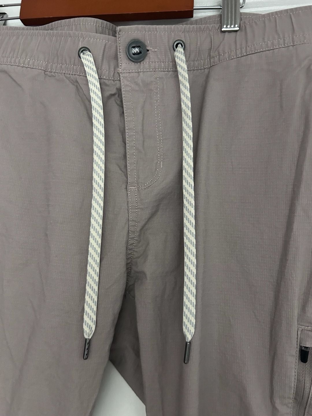 Vuori Women's Ripstop Pant in Mauve #VW401 Size L 3