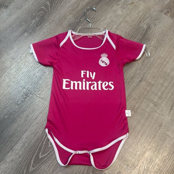 Real Madrid Pink Fly Emirates Baby Bodysuit Onesie Size 12 Months