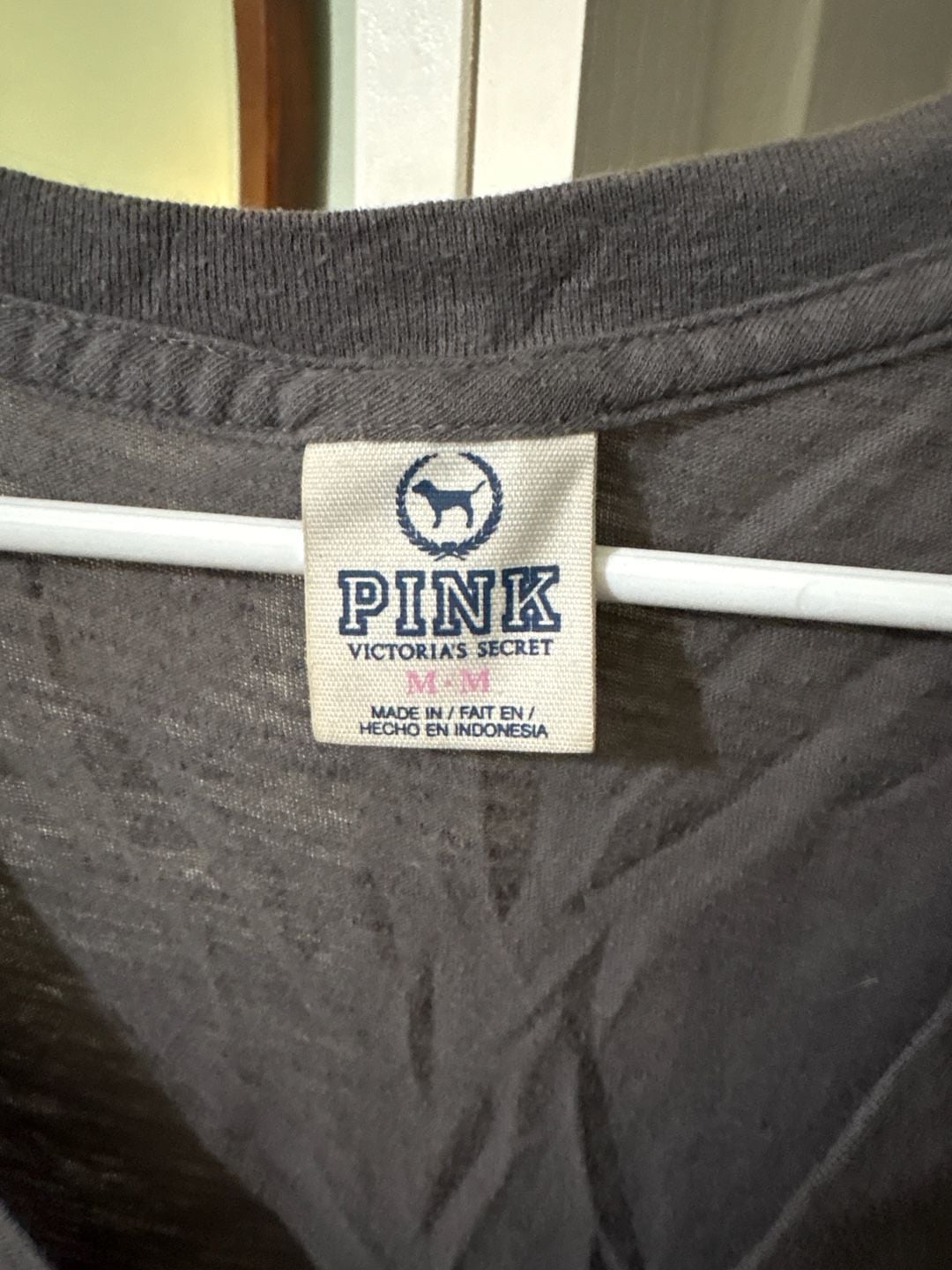 Victoria's Secret PINK Deep V-Neck Short Sleeve T-Shirt Grey Size Medium 3