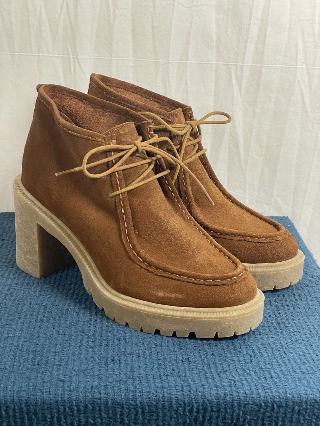 Lucky Brand Hollia Suede Lace-Up Lug Sole Heeled Booties in Cognac 4