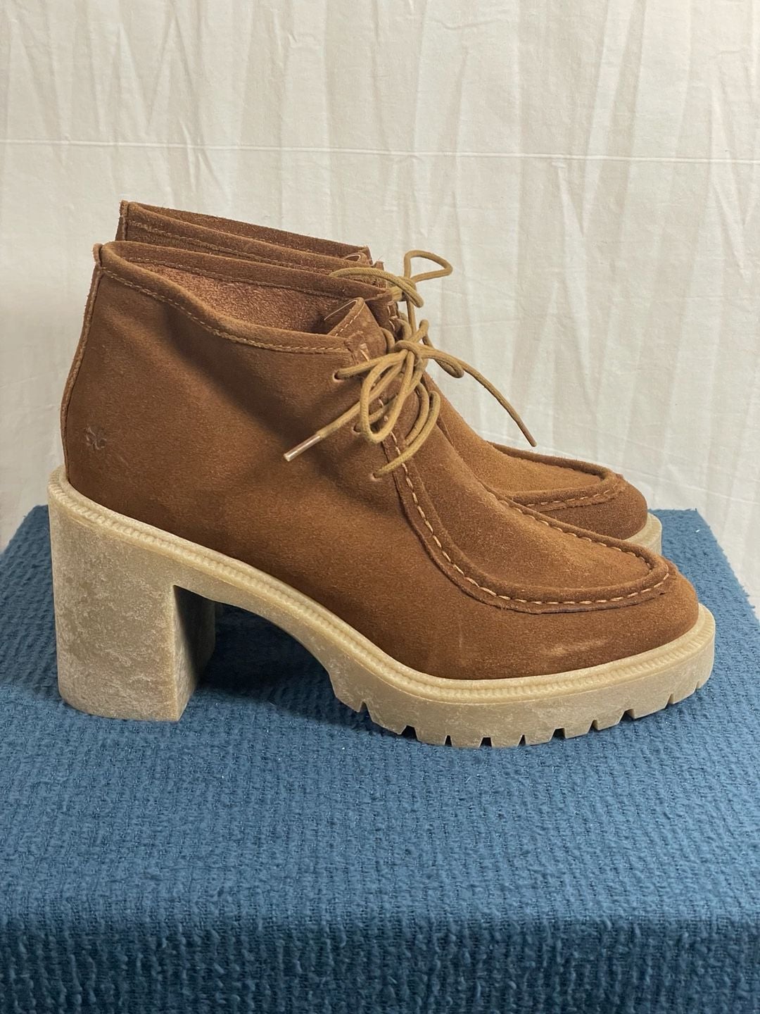 Lucky Brand Hollia Suede Lace-Up Lug Sole Heeled Booties in Cognac 5