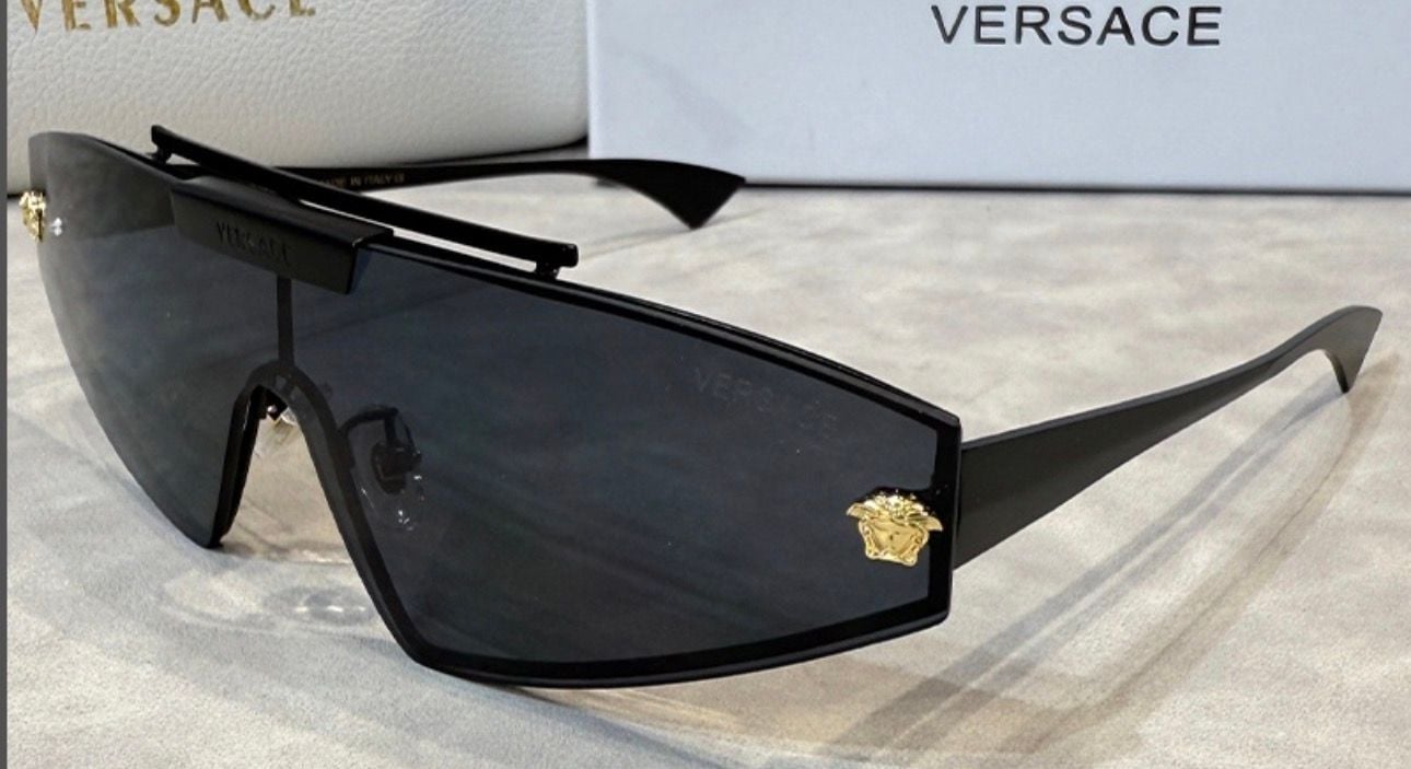 Luxury Shield Sunglasses ā Matte Black Visor, Gold Accent w/ Case 2