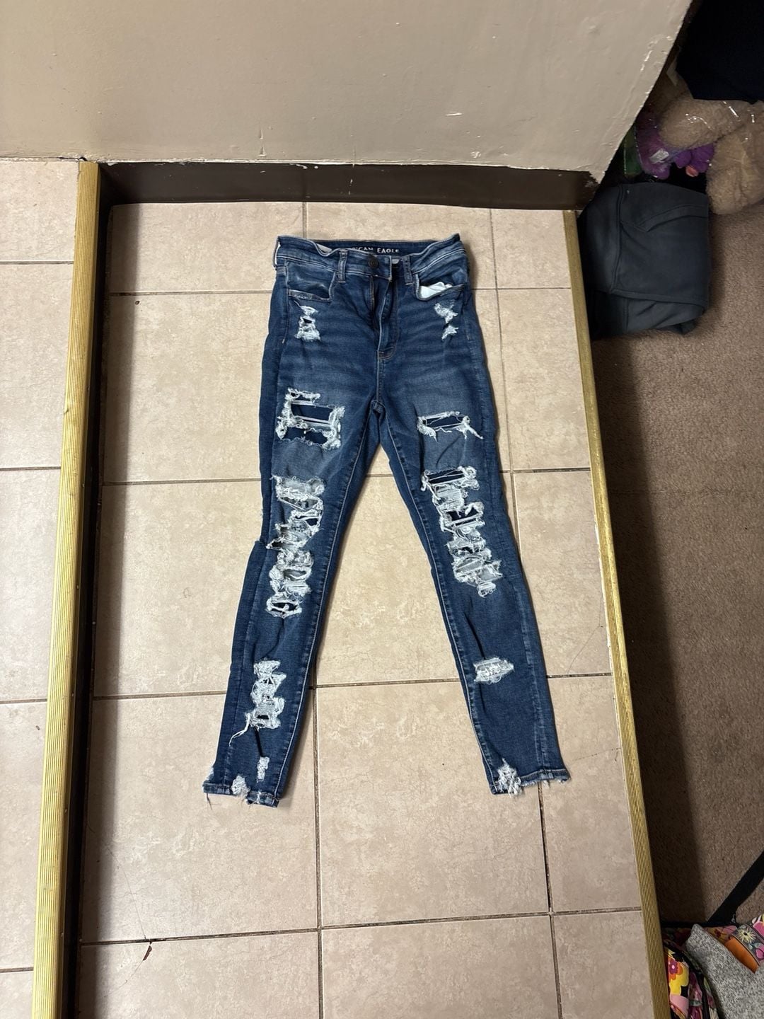 American Eagle Soft Knit Highest Rise Jegging Distressed Dark Wash Size 6 Short 2