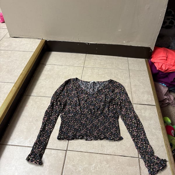 Paper Crane Floral Long Sleeve Smocked Hem V-Neck Top