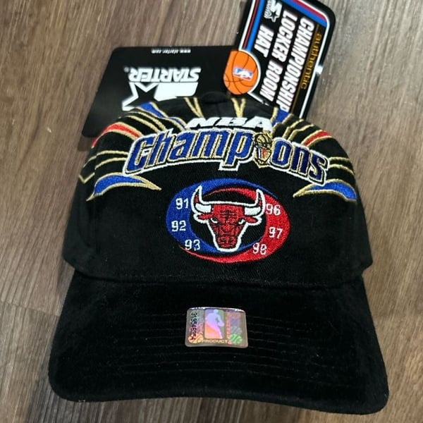 Vintage 1998 Chicago Bulls NBA Champions Locker Room Hat NWT