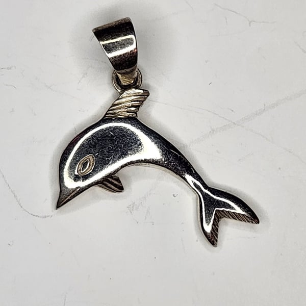 Vintage 925 Sterling Silver Leaping Dolphin Pendant