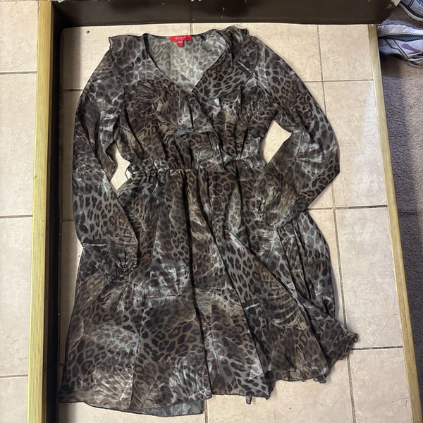 GUESS Women's Leopard Print Chiffon V-Neck Long Sleeve Tiered Ruffle Dress