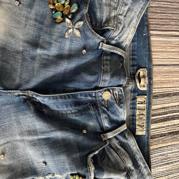 Juniors Ankle Jewel Distressed Skinny Jeans Sz16