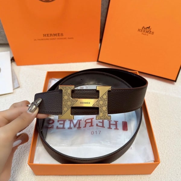 Luxury Leather Belt – Brown Textured, Gold Statement Buckle, High-End Designer Look w/ Box
