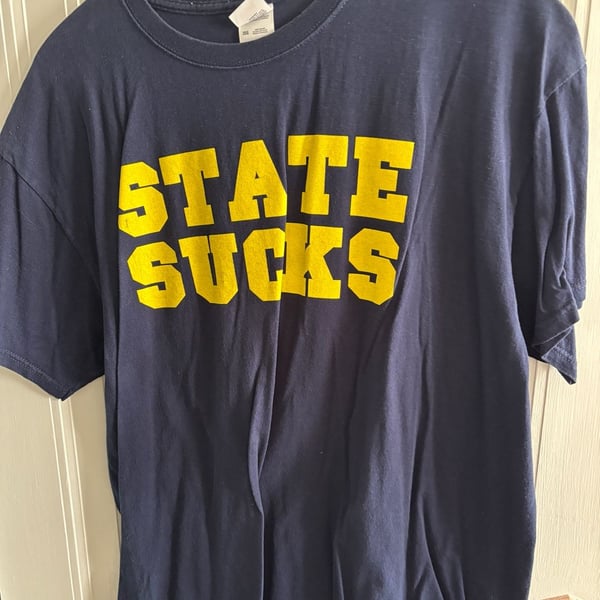 Navy Blue and Yellow State Sucks Graphic T-Shirt Size 2XL