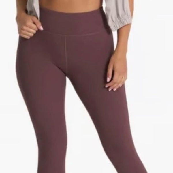 Vuori Stride 7/8 High Rise Leggings Chestnut Brown Athletic comfort  Size 8