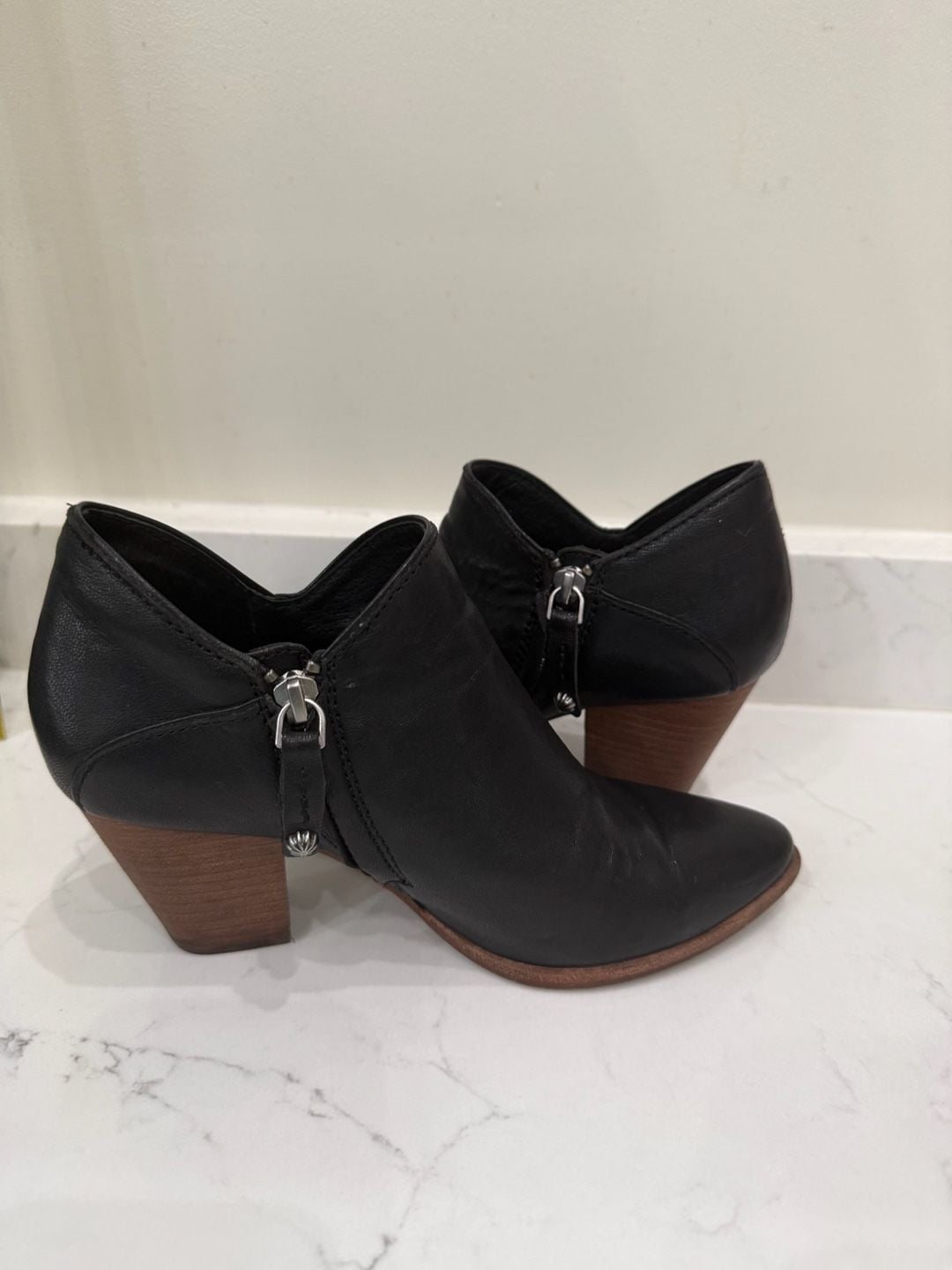 Frye Reed Shootie Black Leather Ankle Booties 2