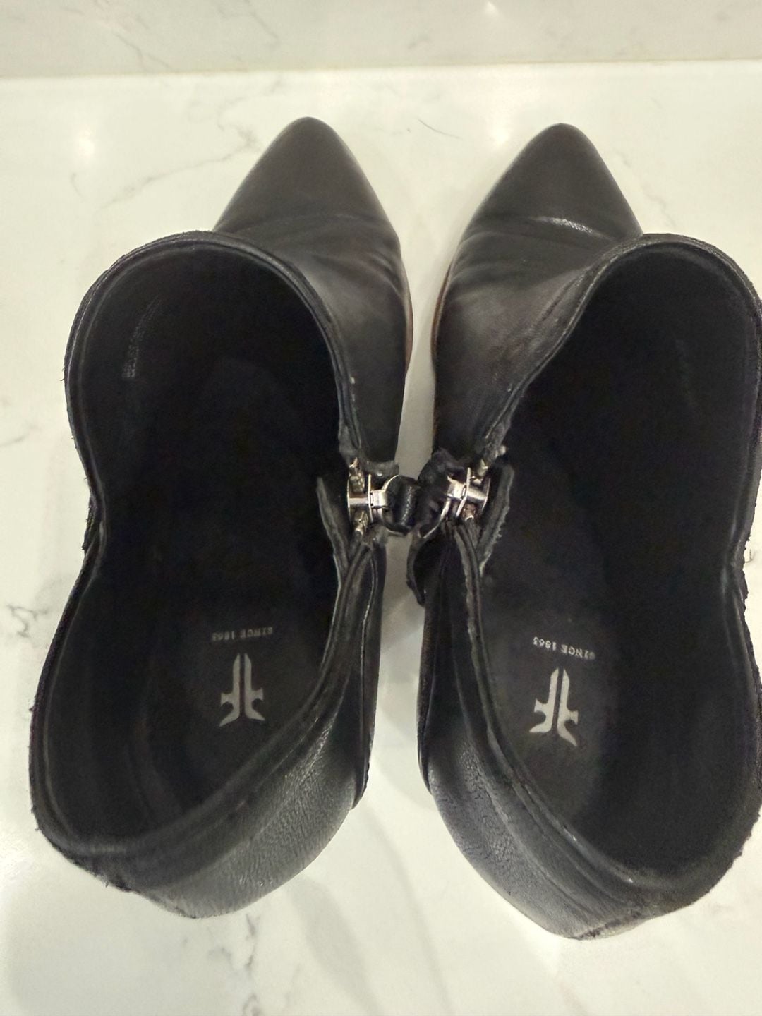 Frye Reed Shootie Black Leather Ankle Booties 8