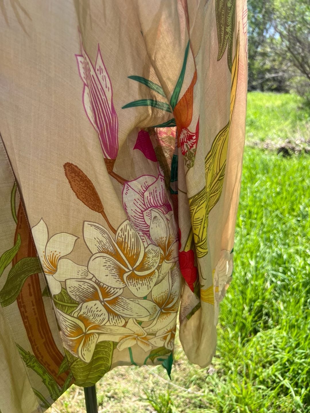 Powder Tropical Flora and Fauna Coconut Limited Edition Short Kimono 10