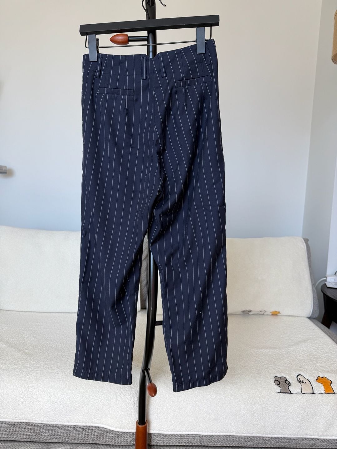 QUEENIE STUDIO Navy Blue Pinstripe Pleated High-Waist Trousers 3