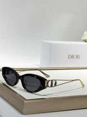 Dior 30Montaigne B6I Cat-Eye Sunglasses with CD Logo Gold Tone Temples 13