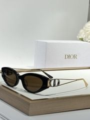 Dior 30Montaigne B6I Cat-Eye Sunglasses with CD Logo Gold Tone Temples 15