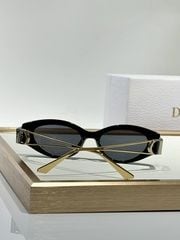 Dior 30Montaigne B6I Cat-Eye Sunglasses with CD Logo Gold Tone Temples 17