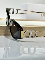 Dior 30Montaigne B6I Cat-Eye Sunglasses with CD Logo Gold Tone Temples 19