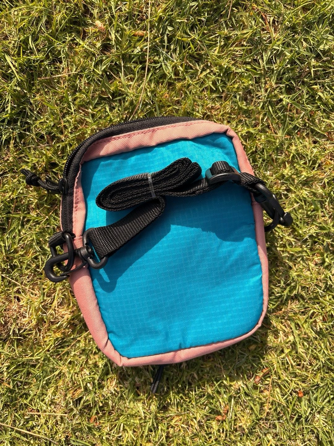 Vans Street Ready Sport Crossbody Shoulder Bag Powder Pink Blue 4