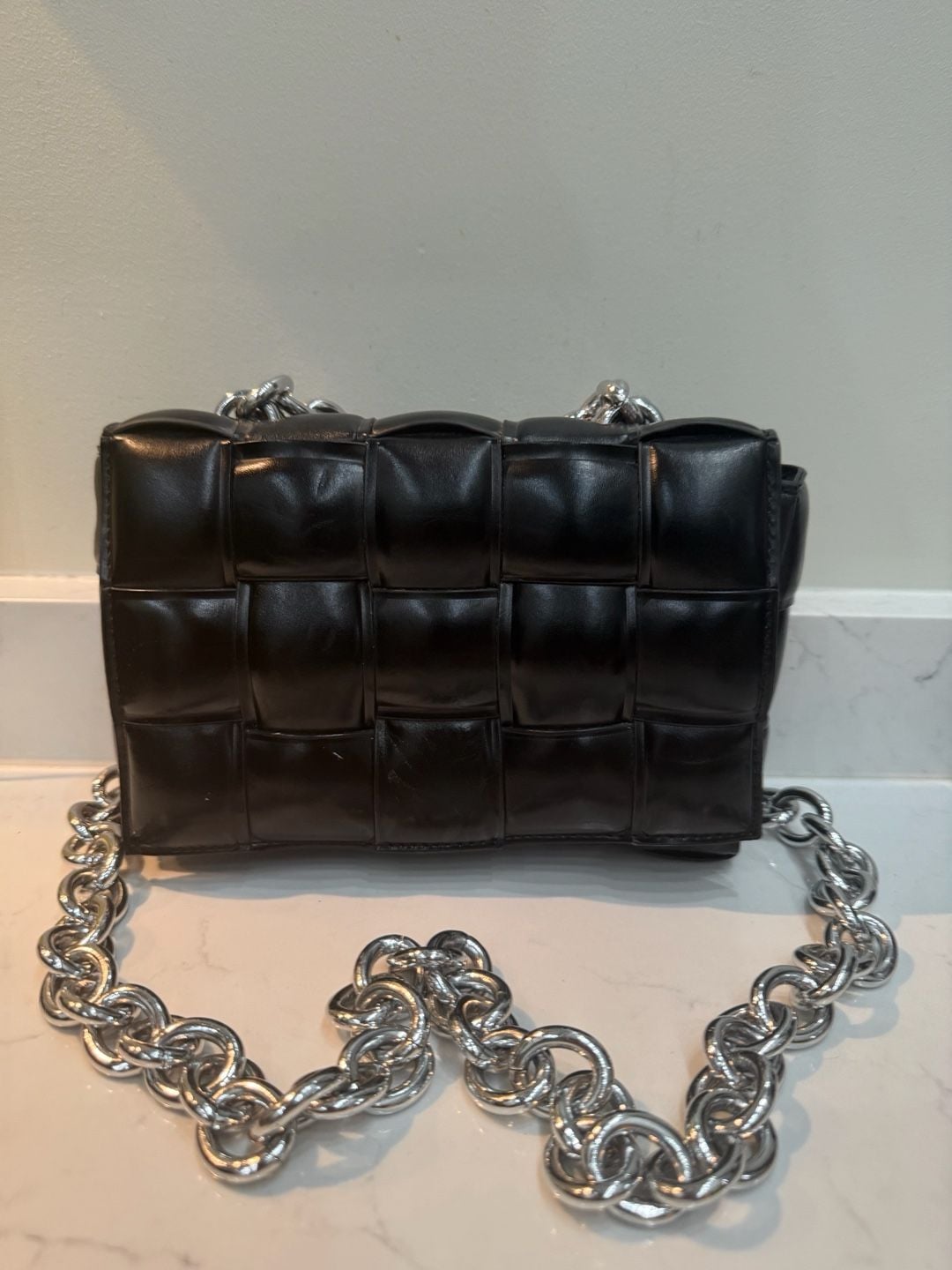 Black Padded Woven Chain Shoulder Bag Chunky Silver Chain Cassette Style Crossbody 10