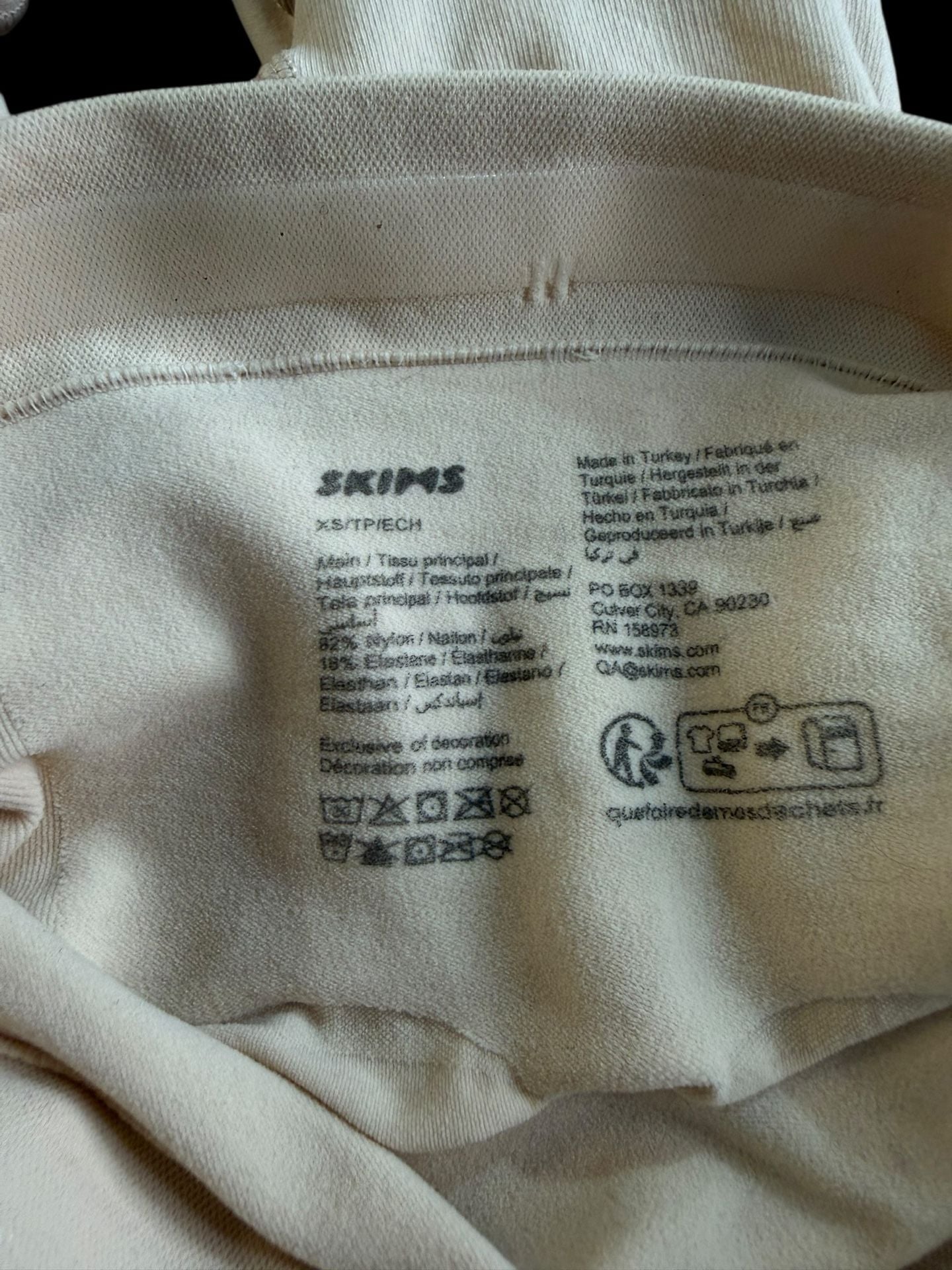 SKIMS Sculpting Seamless High-Waisted Mid Thigh Short Shapewear Size XS 3