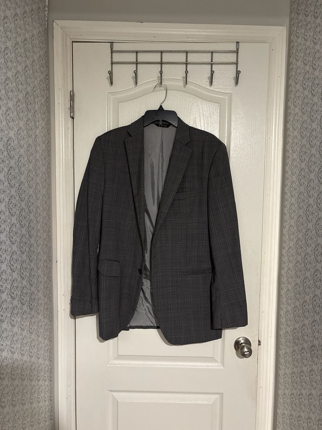 Banana Republic Tailored Fit Grey Plaid Windowpane Blazer 40R 1