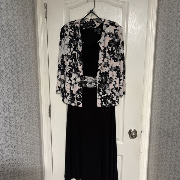 Jessica Howard Women's 2-Piece Sequin Jacket and Sleeveless Midi Dress Set Size 12