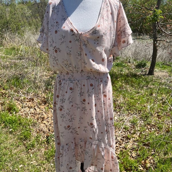American Rag Pink Floral V-Neck Smocked Waist Hi-Low Maxi Dress
