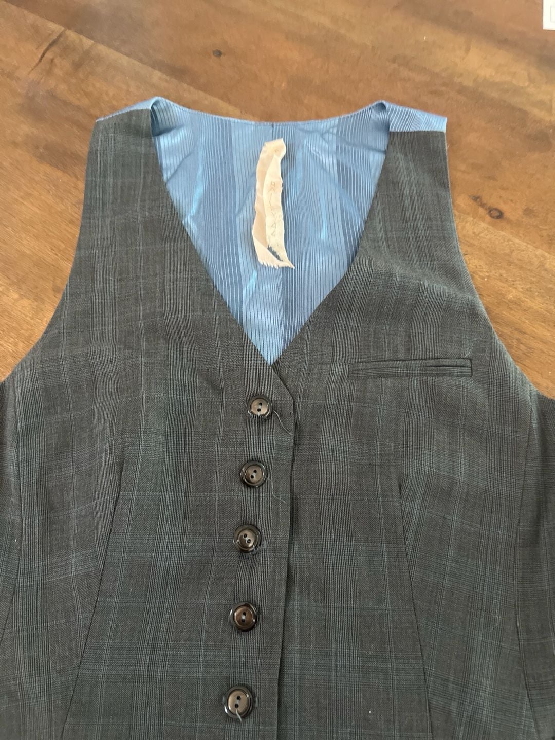 Bailey 44 Grey Glen Check Plaid V-Neck Button Front Vest 2