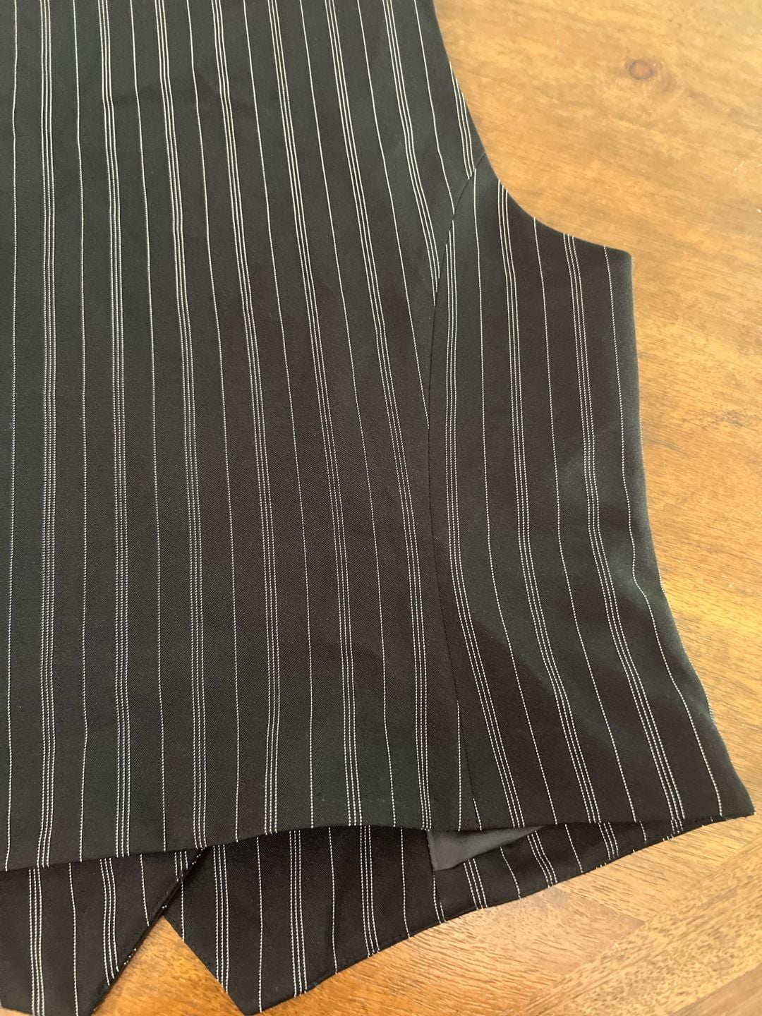 INC International Concepts Women's Black Pinstripe Tailored V-Neck Vest Waistcoat 8