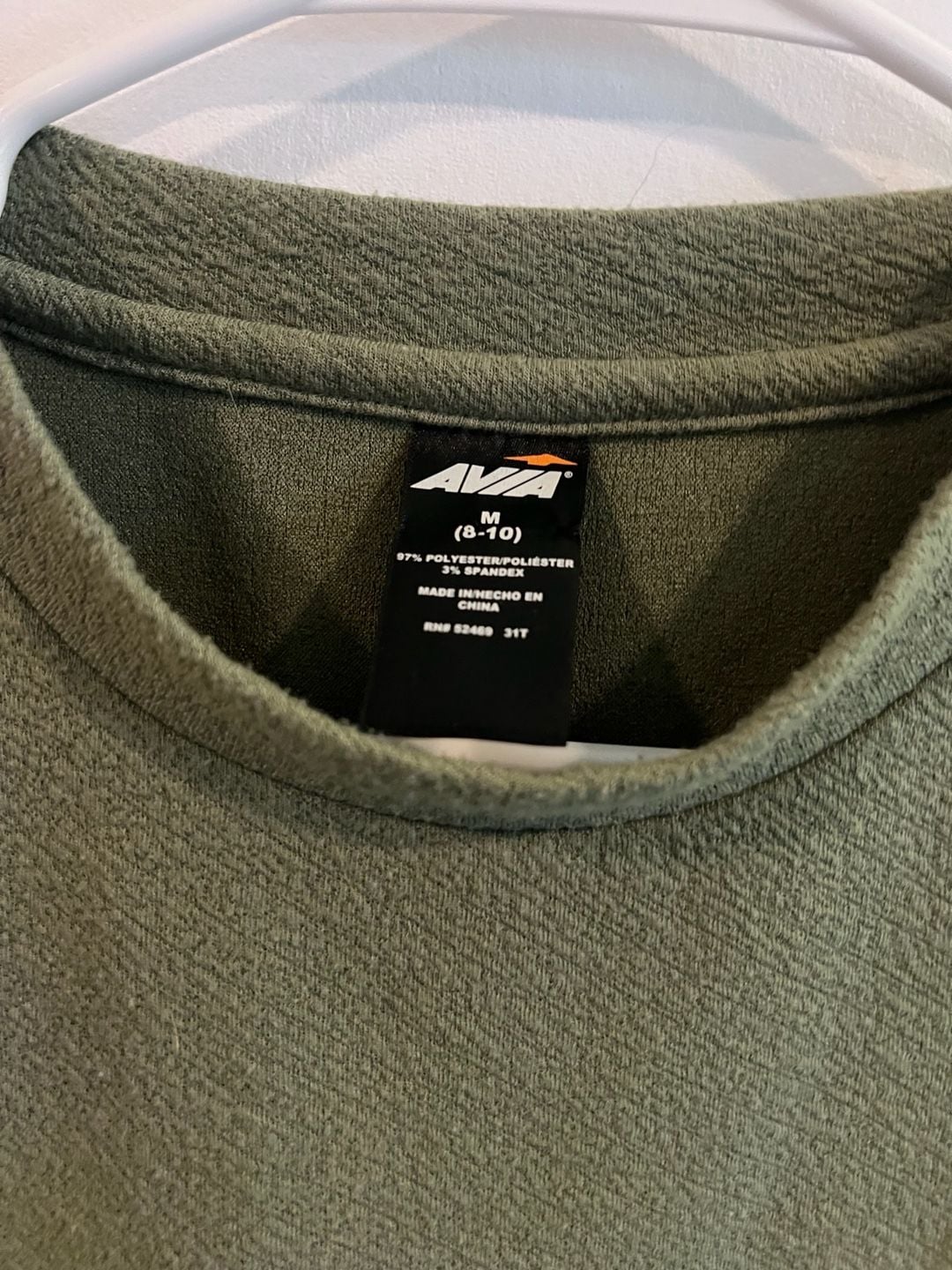 Avia Women's Medium Olive Green Textured Crewneck Pullover with Thumbholes 4