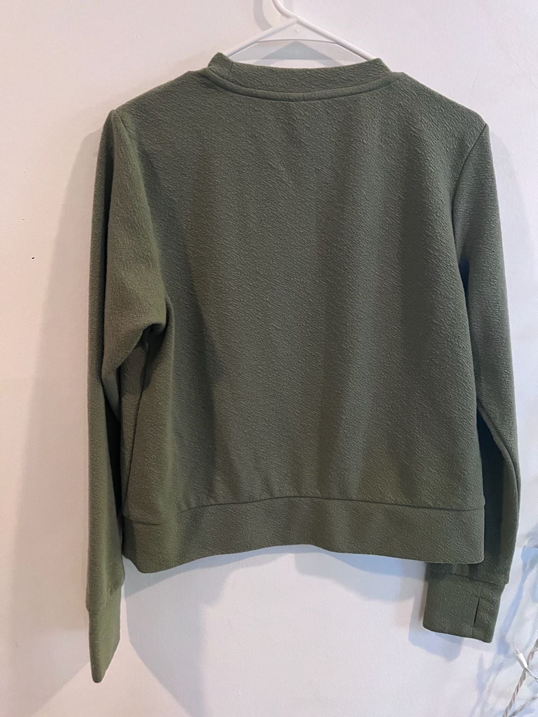 Avia Women's Medium Olive Green Textured Crewneck Pullover with Thumbholes 5
