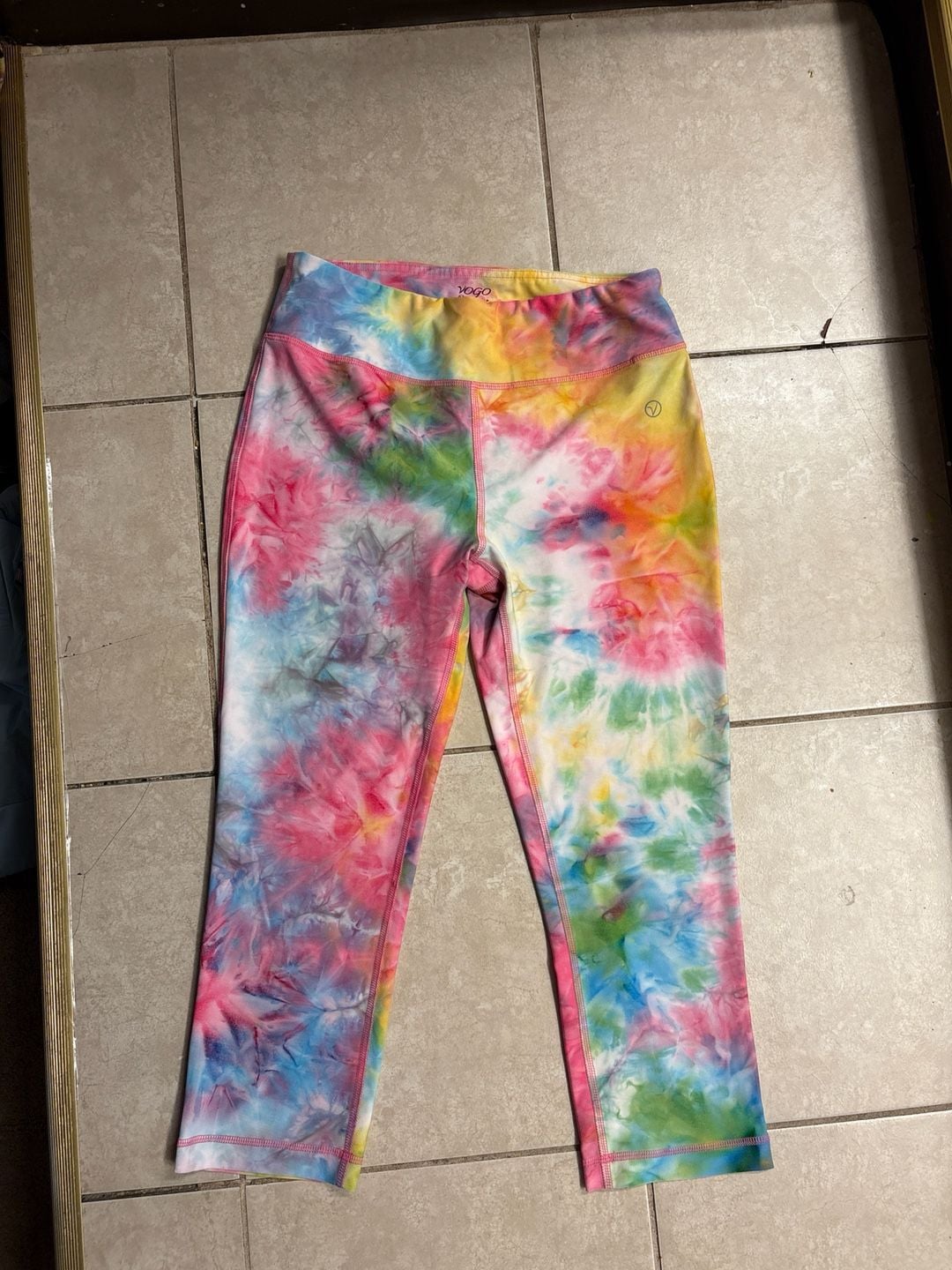 Vogo Athletica Rainbow Tie Dye High Waist Capri Leggings 2
