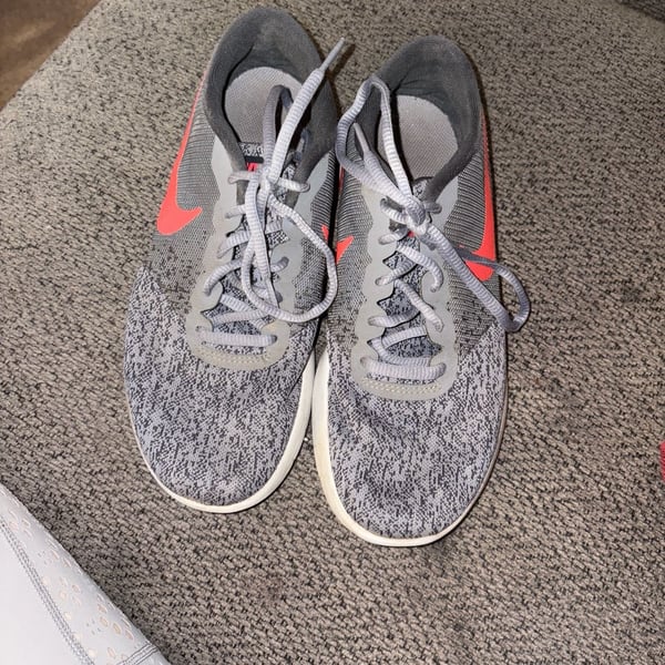 Nike Flex Contact Running Shoes Cool Grey University Red