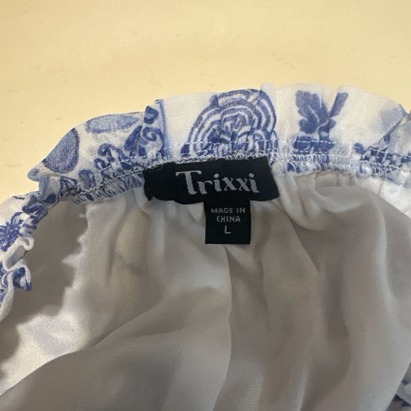 Trixxi Blue and White Floral Tile Print Smocked Waist Midi Dress