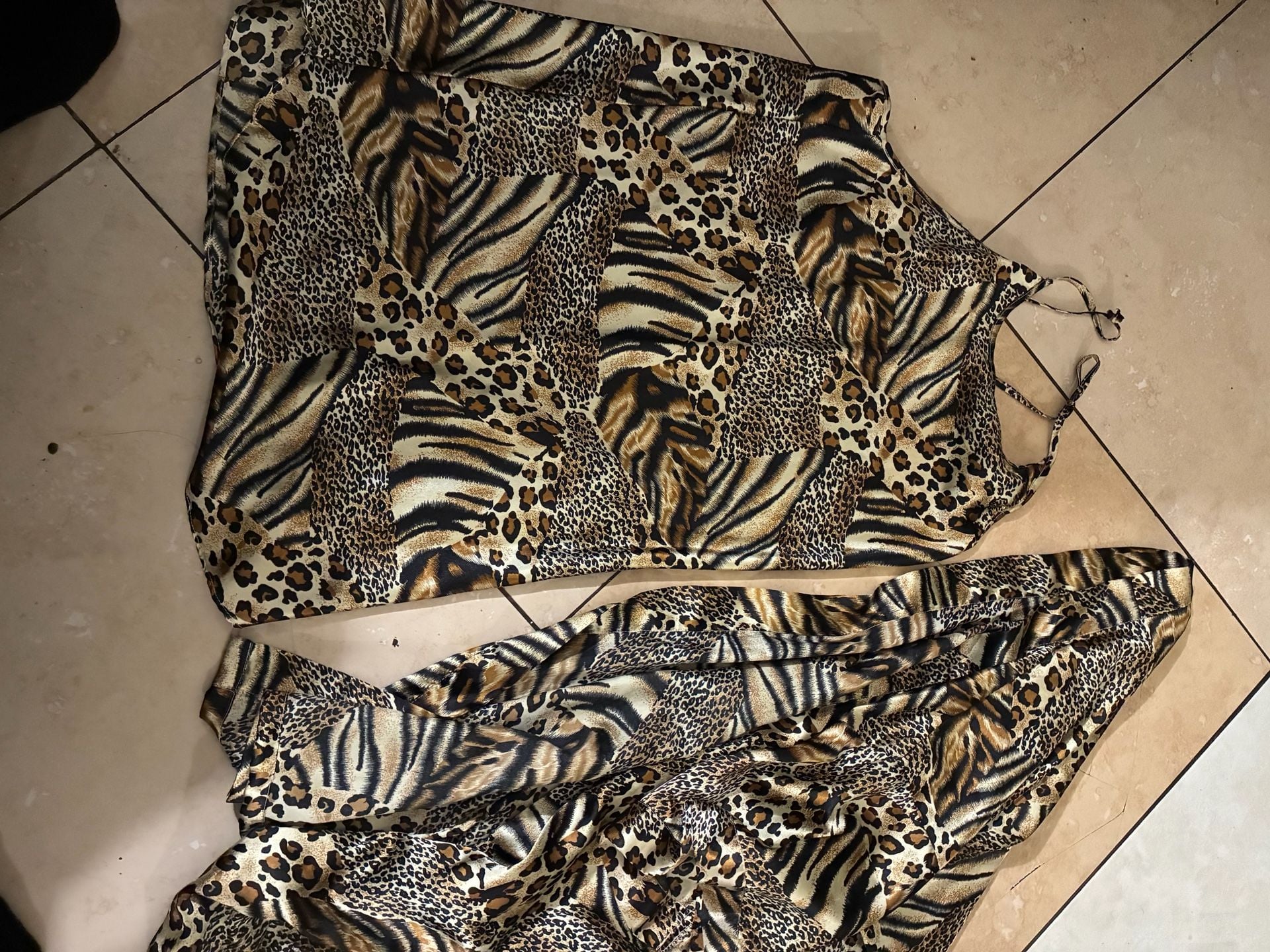 Secret Treasures Mixed Animal Print Satin Chemise and Robe 2-Piece Sleep Set 13