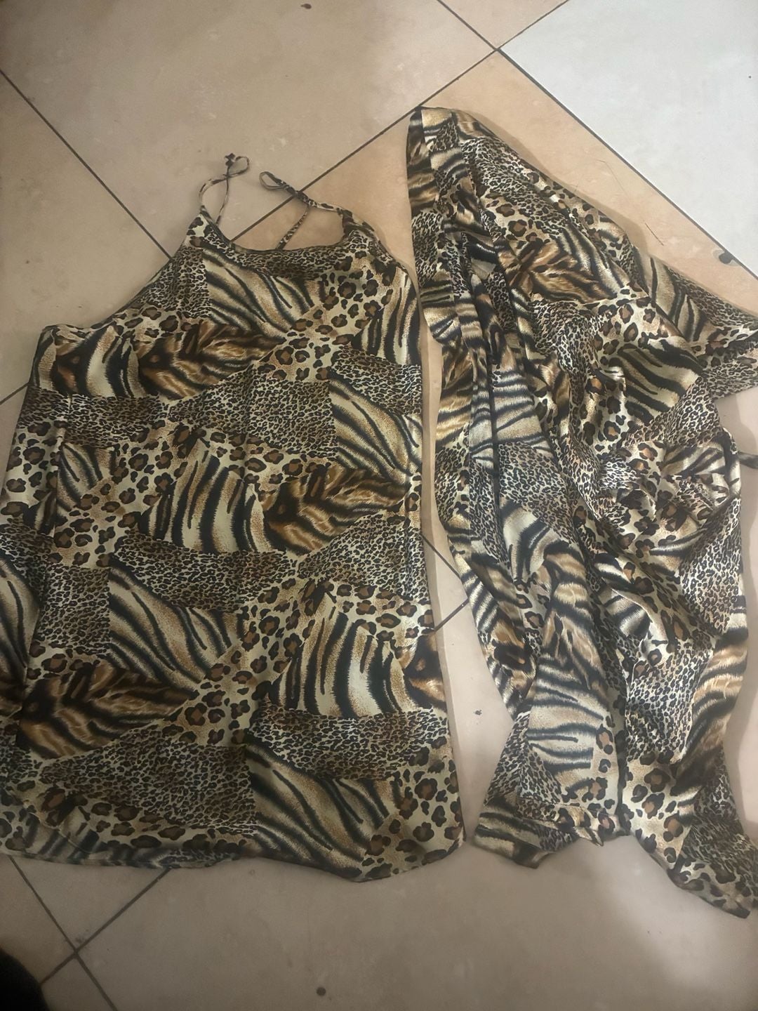 Secret Treasures Mixed Animal Print Satin Chemise and Robe 2-Piece Sleep Set 14